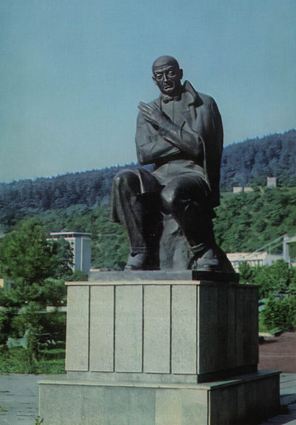 02046_Borjomi_Composer_Paliashvili_monument