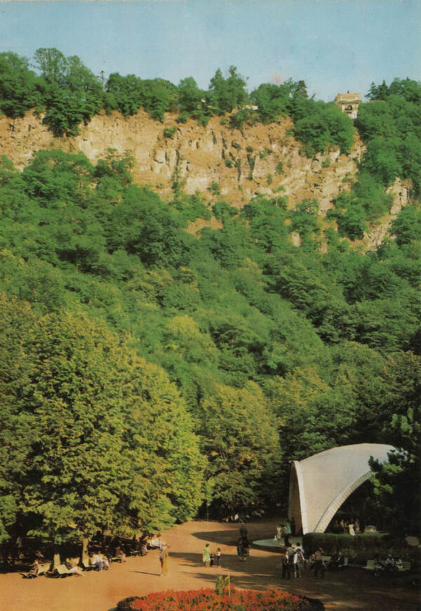 02053_Borjomi_Mineral_water_park