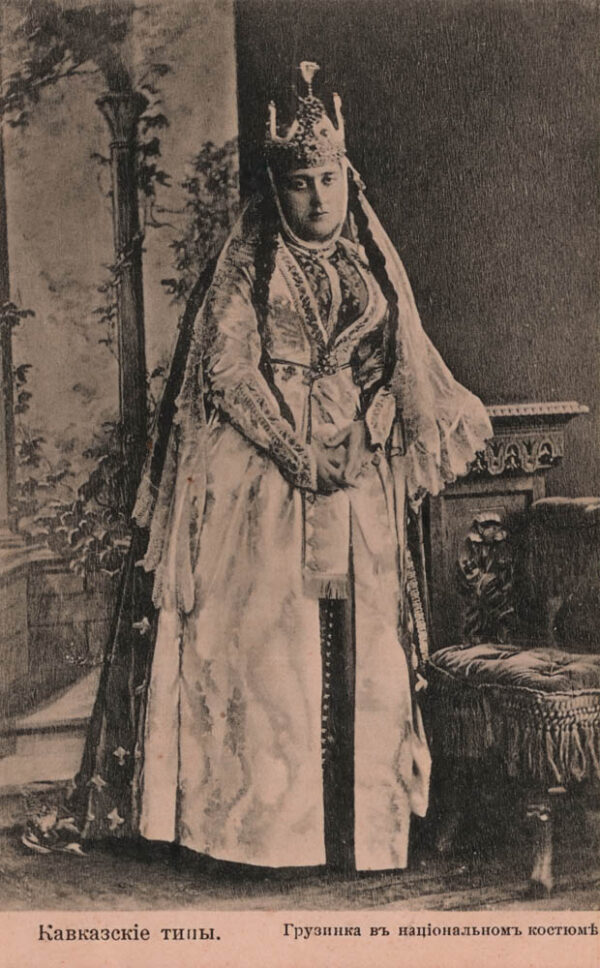 02188_Caucasians_Georgian_lady_national_dress